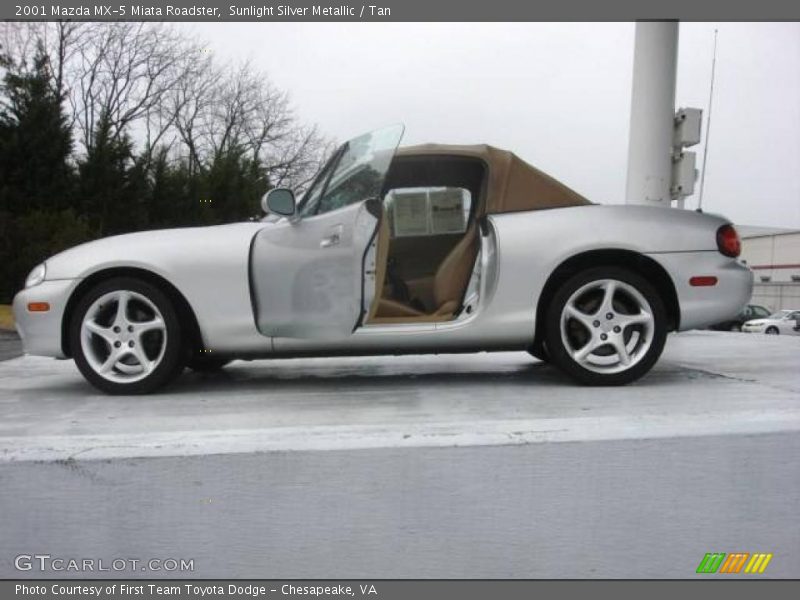Sunlight Silver Metallic / Tan 2001 Mazda MX-5 Miata Roadster