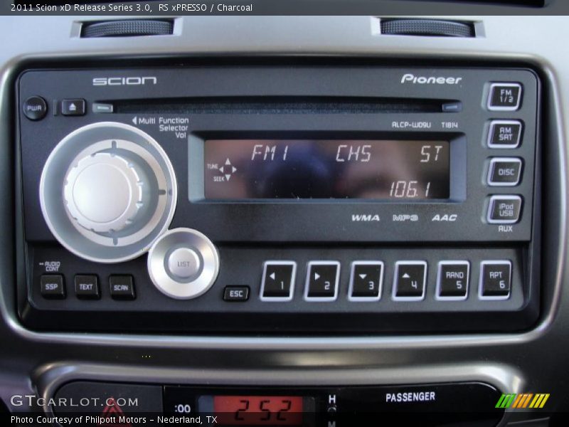 Controls of 2011 xD Release Series 3.0