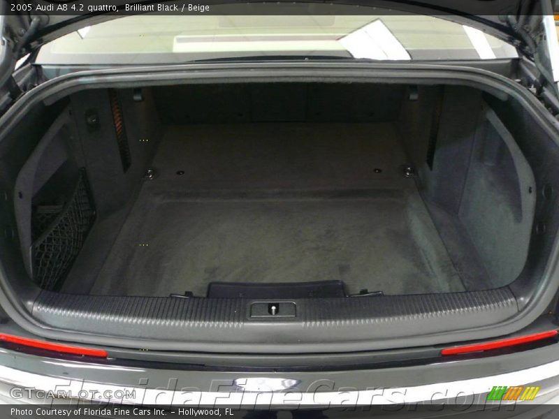 Brilliant Black / Beige 2005 Audi A8 4.2 quattro