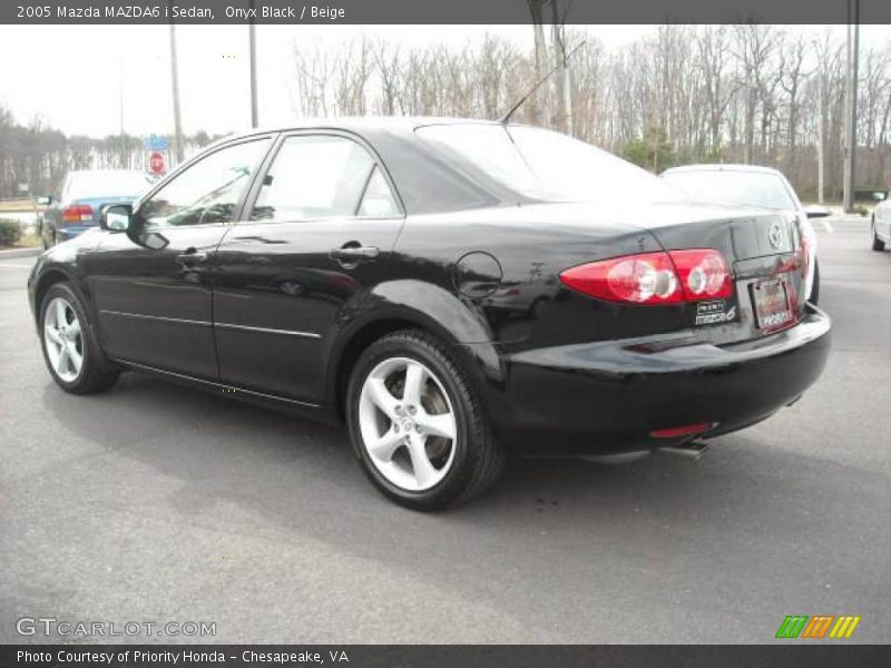 Onyx Black / Beige 2005 Mazda MAZDA6 i Sedan