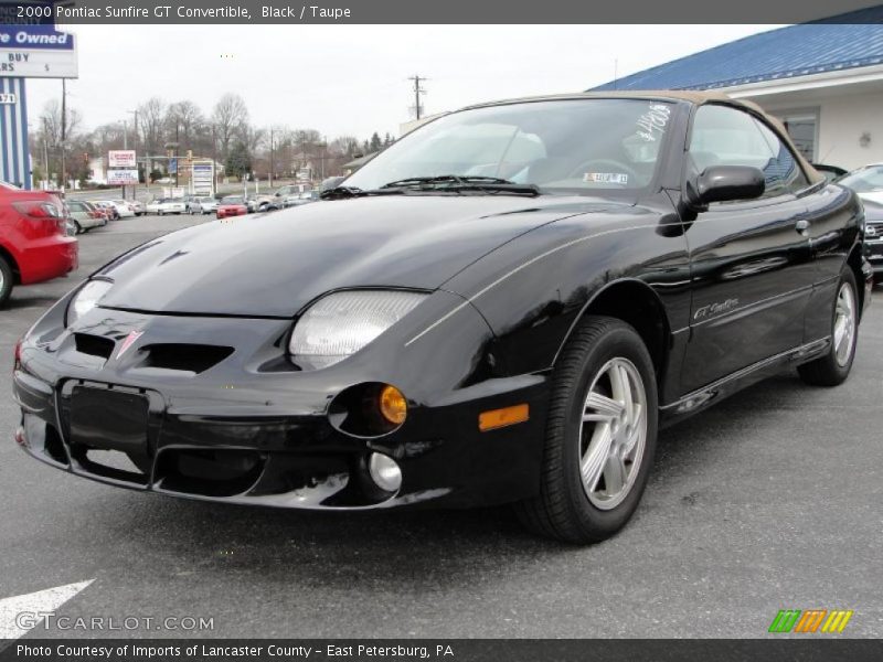 Front 3/4 View of 2000 Sunfire GT Convertible