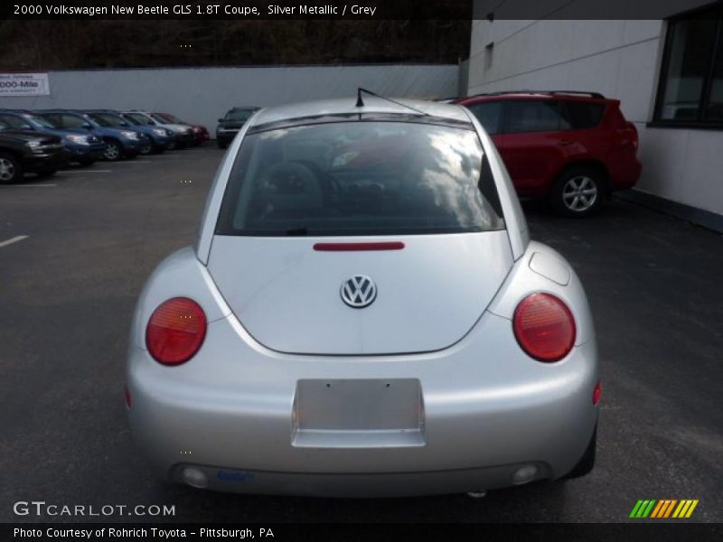 Silver Metallic / Grey 2000 Volkswagen New Beetle GLS 1.8T Coupe