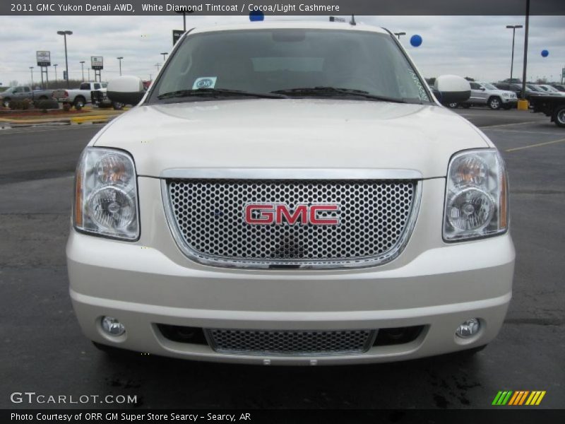 White Diamond Tintcoat / Cocoa/Light Cashmere 2011 GMC Yukon Denali AWD