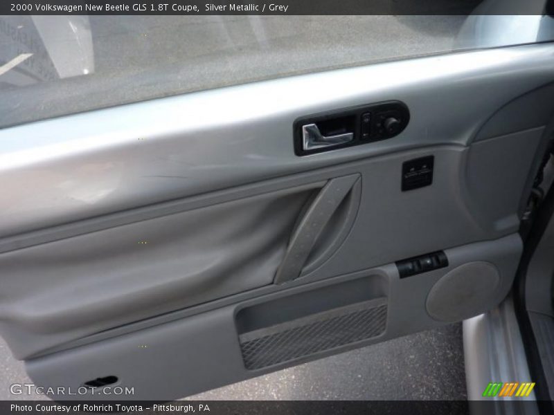 Silver Metallic / Grey 2000 Volkswagen New Beetle GLS 1.8T Coupe