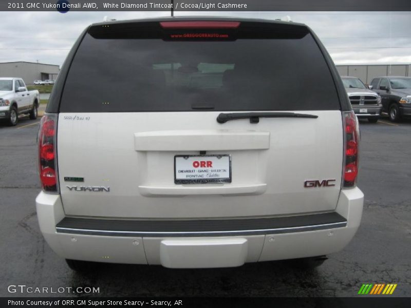 White Diamond Tintcoat / Cocoa/Light Cashmere 2011 GMC Yukon Denali AWD