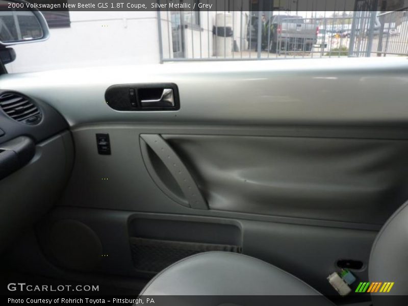 Silver Metallic / Grey 2000 Volkswagen New Beetle GLS 1.8T Coupe