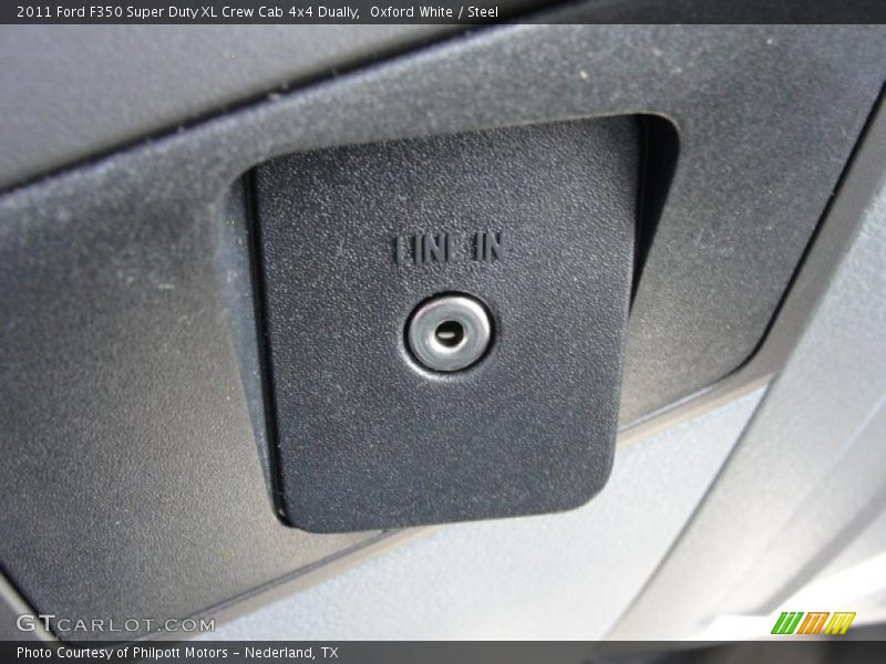 Oxford White / Steel 2011 Ford F350 Super Duty XL Crew Cab 4x4 Dually