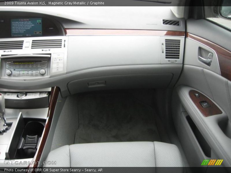Magnetic Gray Metallic / Graphite 2009 Toyota Avalon XLS