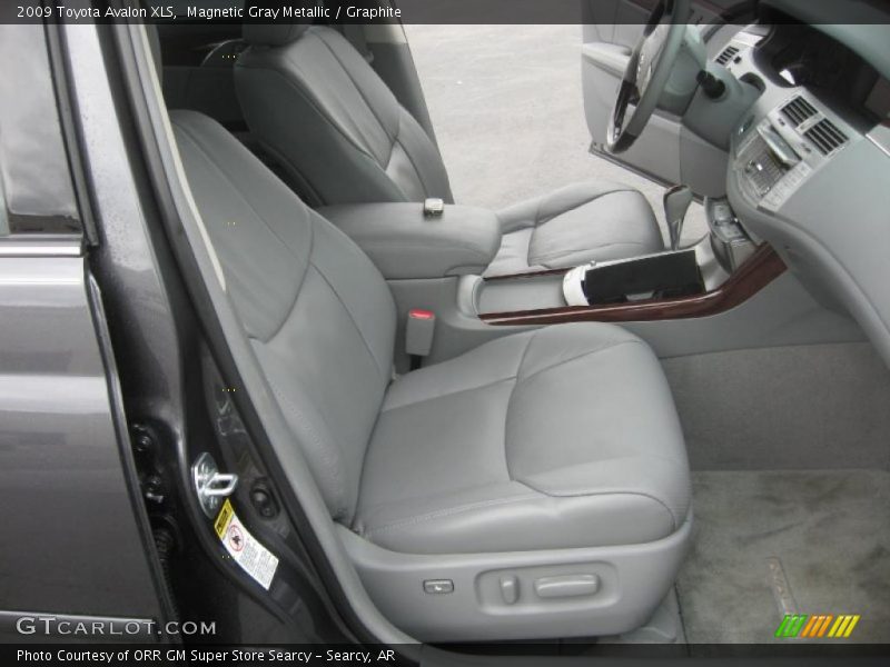 Magnetic Gray Metallic / Graphite 2009 Toyota Avalon XLS
