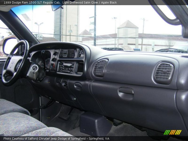 Dashboard of 1999 Ram 1500 SLT Regular Cab