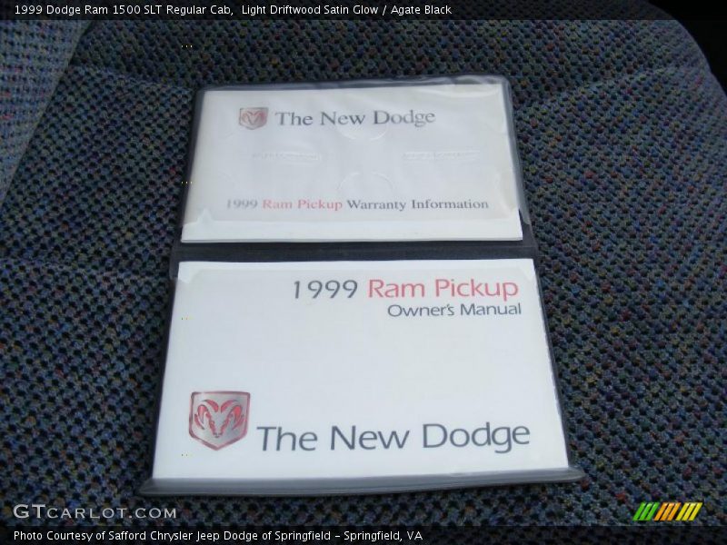 Light Driftwood Satin Glow / Agate Black 1999 Dodge Ram 1500 SLT Regular Cab