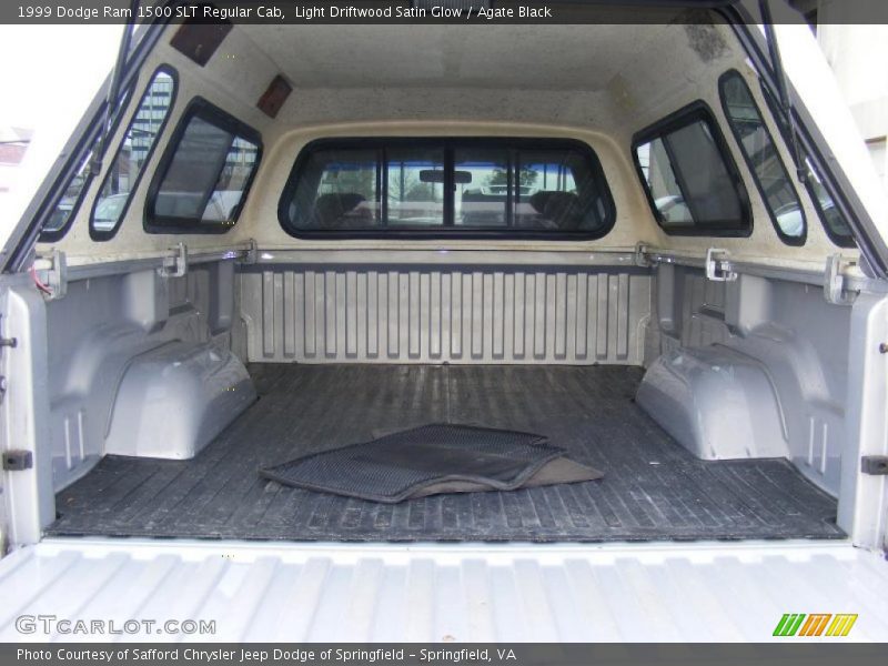 Light Driftwood Satin Glow / Agate Black 1999 Dodge Ram 1500 SLT Regular Cab