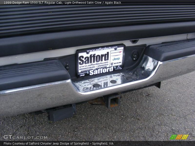 Light Driftwood Satin Glow / Agate Black 1999 Dodge Ram 1500 SLT Regular Cab