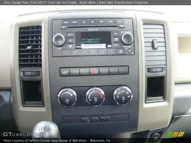  2011 Ram 3500 HD ST Crew Cab 4x4 Dually 6 Speed Manual Shifter