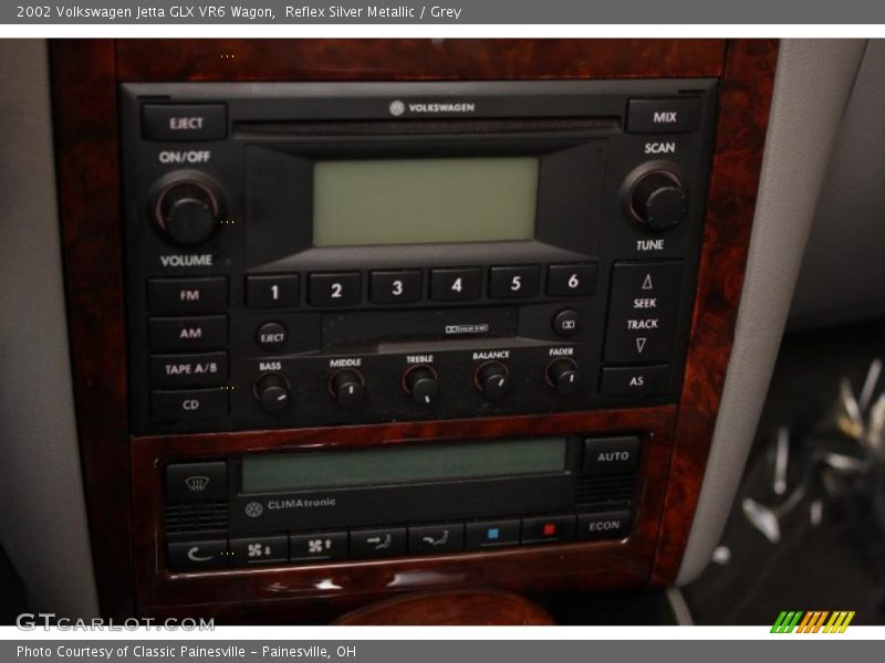 Controls of 2002 Jetta GLX VR6 Wagon