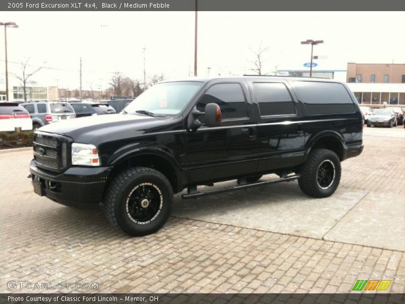 Custom Wheels of 2005 Excursion XLT 4x4
