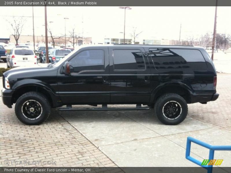Black / Medium Pebble 2005 Ford Excursion XLT 4x4