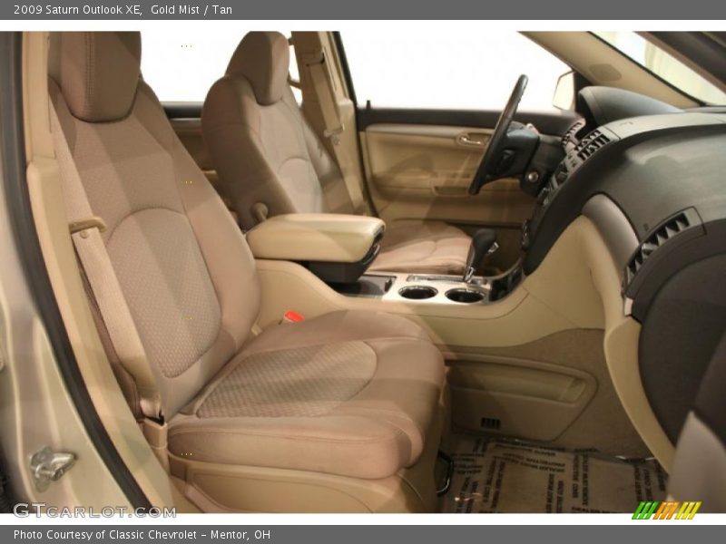 Gold Mist / Tan 2009 Saturn Outlook XE