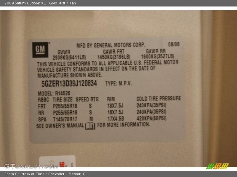 Gold Mist / Tan 2009 Saturn Outlook XE
