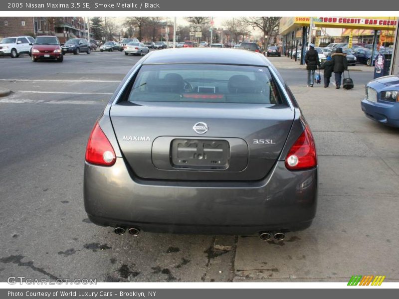 Smoke Metallic / Black 2005 Nissan Maxima 3.5 SE