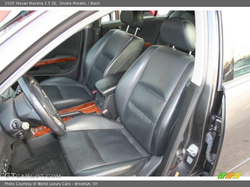 Smoke Metallic / Black 2005 Nissan Maxima 3.5 SE