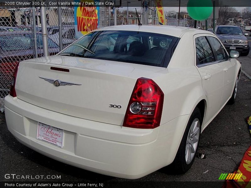 Cool Vanilla White / Dark Slate Gray 2008 Chrysler 300 LX