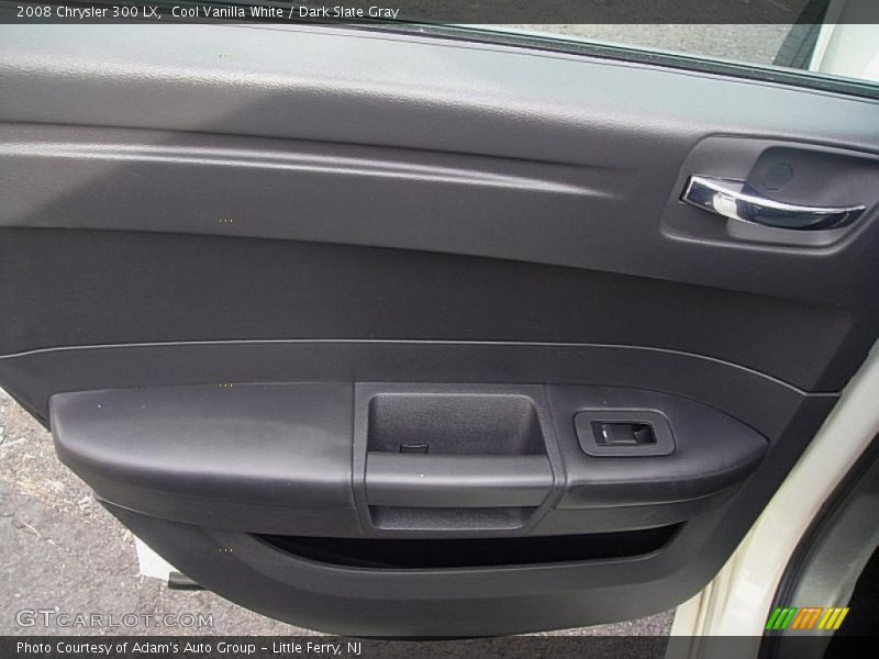 Cool Vanilla White / Dark Slate Gray 2008 Chrysler 300 LX
