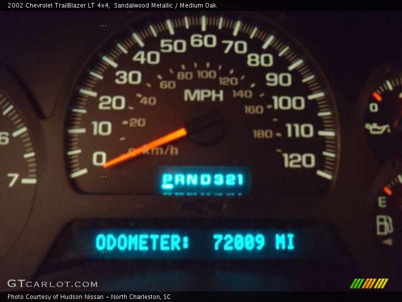 Sandalwood Metallic / Medium Oak 2002 Chevrolet TrailBlazer LT 4x4