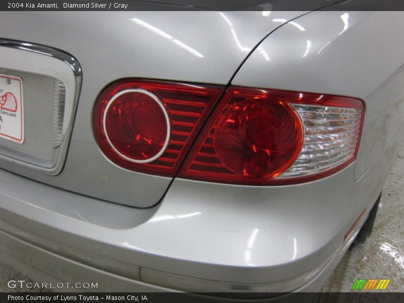 Diamond Silver / Gray 2004 Kia Amanti