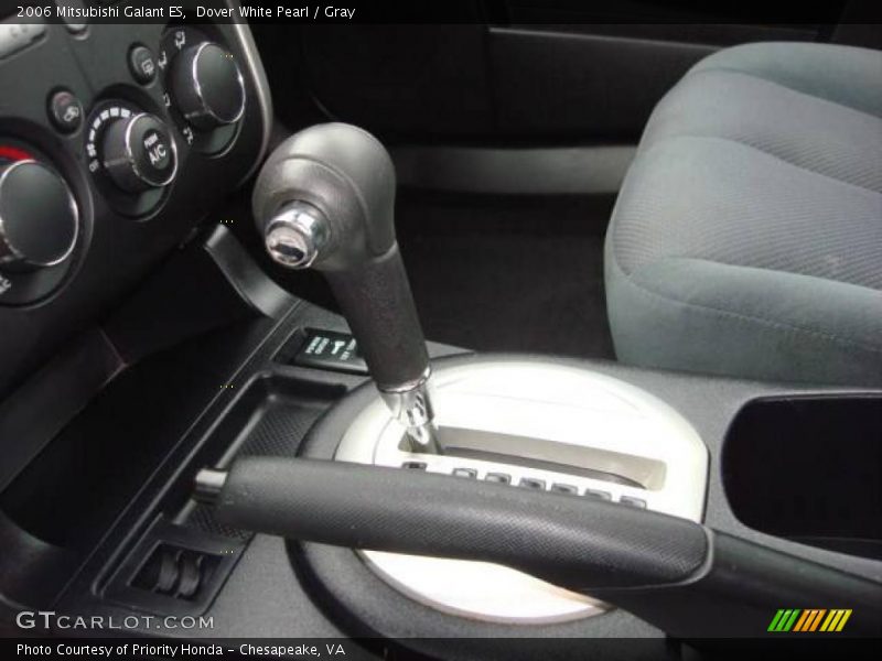 Dover White Pearl / Gray 2006 Mitsubishi Galant ES