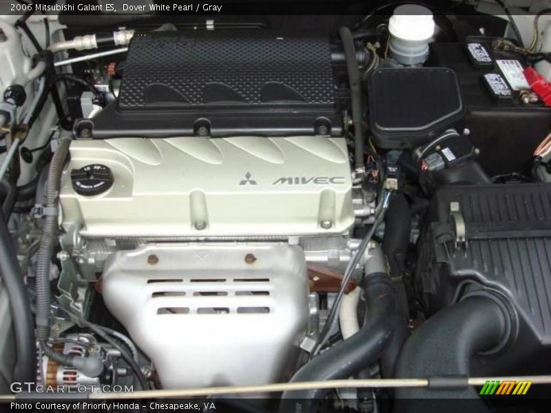 Dover White Pearl / Gray 2006 Mitsubishi Galant ES