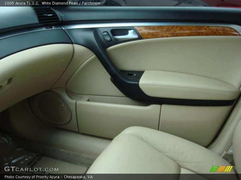 White Diamond Pearl / Parchment 2005 Acura TL 3.2
