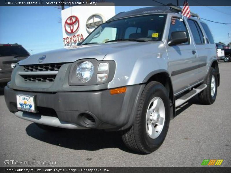 Silver Lightning Metallic / Gray 2004 Nissan Xterra XE