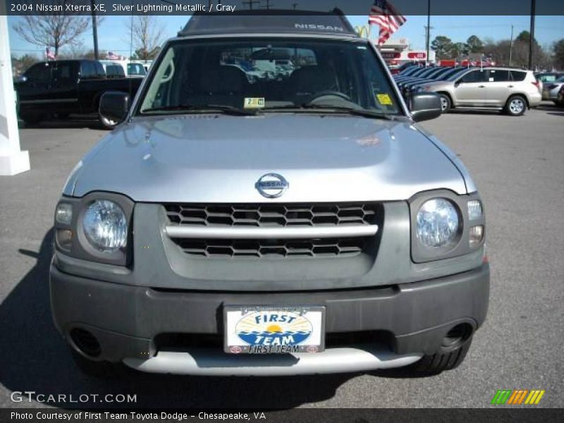 Silver Lightning Metallic / Gray 2004 Nissan Xterra XE