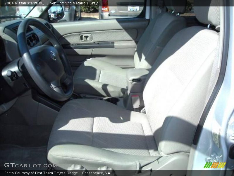 Silver Lightning Metallic / Gray 2004 Nissan Xterra XE