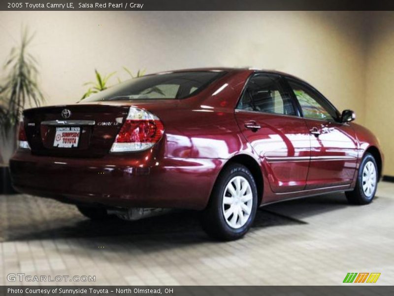 Salsa Red Pearl / Gray 2005 Toyota Camry LE