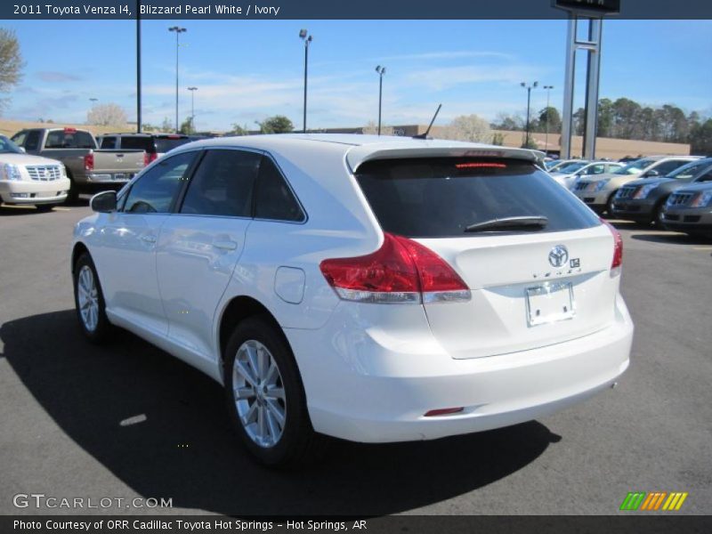 Blizzard Pearl White / Ivory 2011 Toyota Venza I4