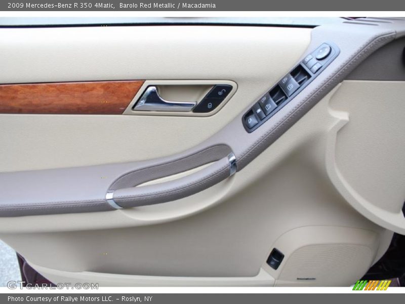 Barolo Red Metallic / Macadamia 2009 Mercedes-Benz R 350 4Matic