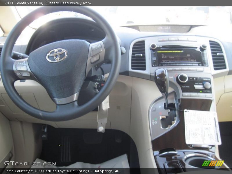 Blizzard Pearl White / Ivory 2011 Toyota Venza I4