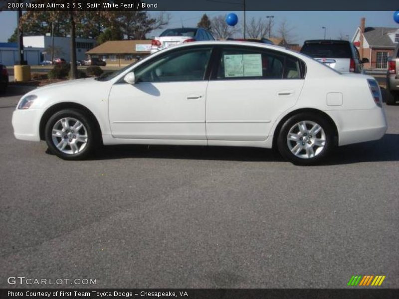 Satin White Pearl / Blond 2006 Nissan Altima 2.5 S