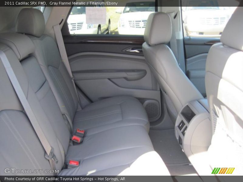 Gray Flannel Metallic / Titanium/Ebony 2011 Cadillac SRX FWD