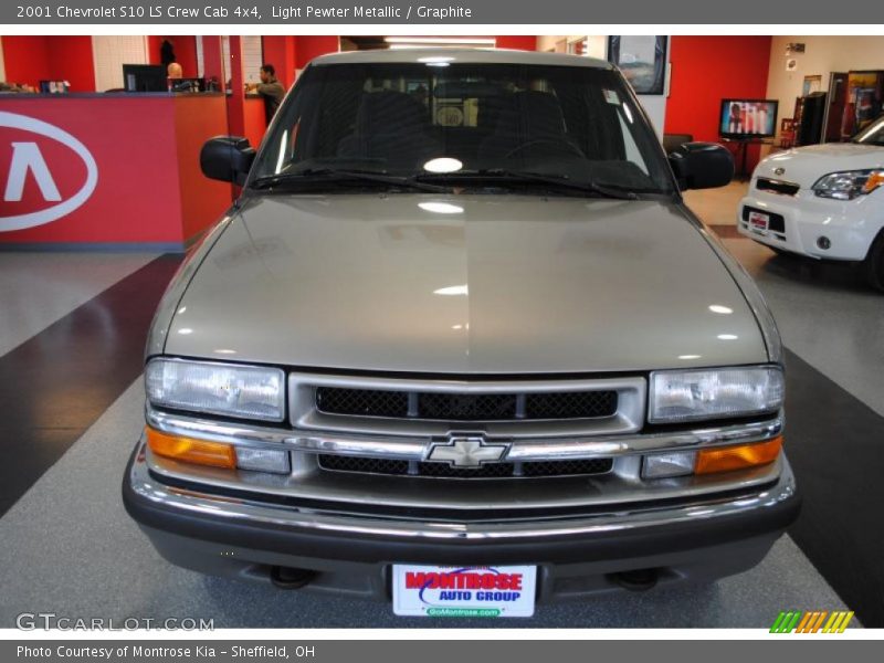 Light Pewter Metallic / Graphite 2001 Chevrolet S10 LS Crew Cab 4x4