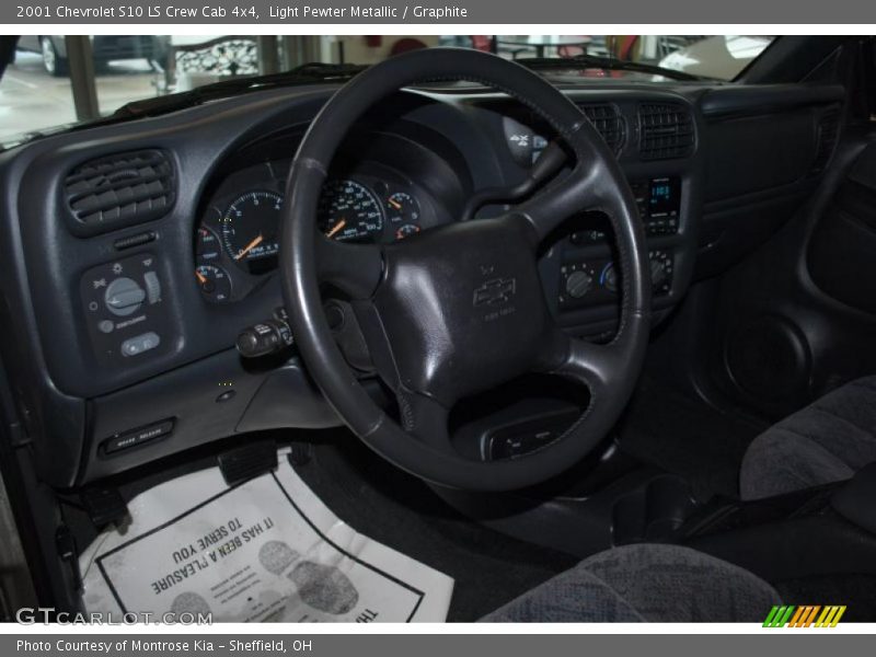 Light Pewter Metallic / Graphite 2001 Chevrolet S10 LS Crew Cab 4x4
