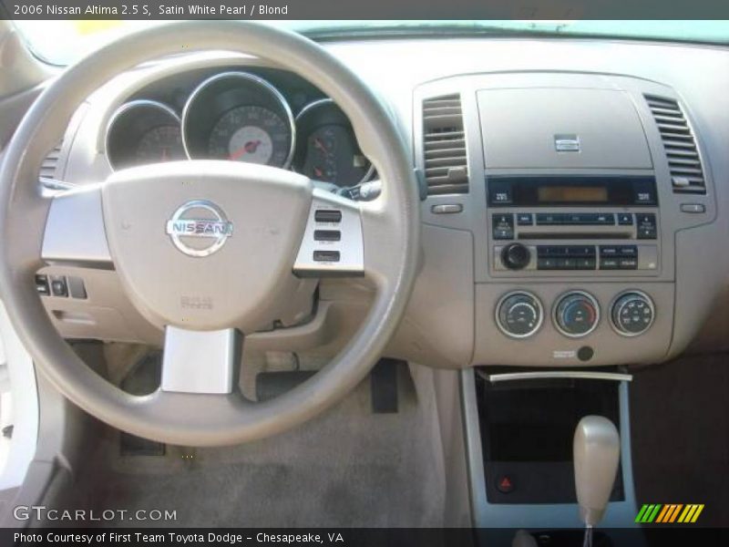 Satin White Pearl / Blond 2006 Nissan Altima 2.5 S