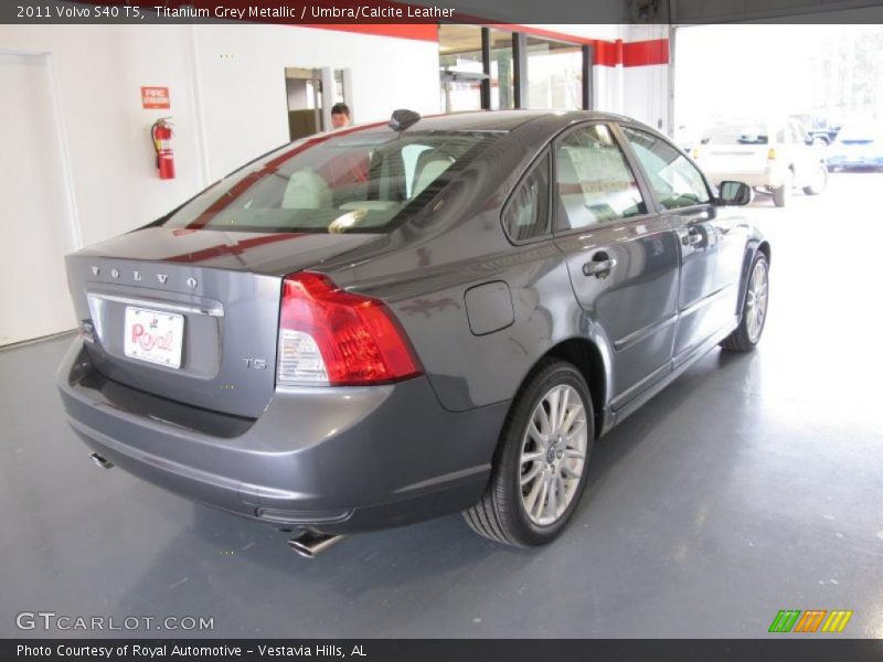 Titanium Grey Metallic / Umbra/Calcite Leather 2011 Volvo S40 T5