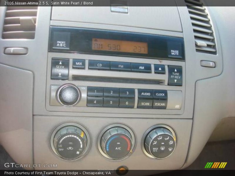 Satin White Pearl / Blond 2006 Nissan Altima 2.5 S