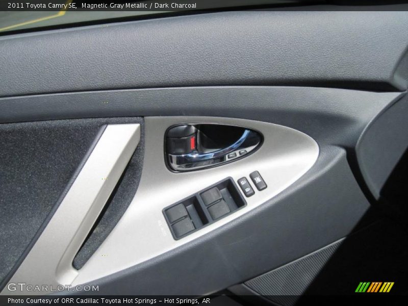 Magnetic Gray Metallic / Dark Charcoal 2011 Toyota Camry SE