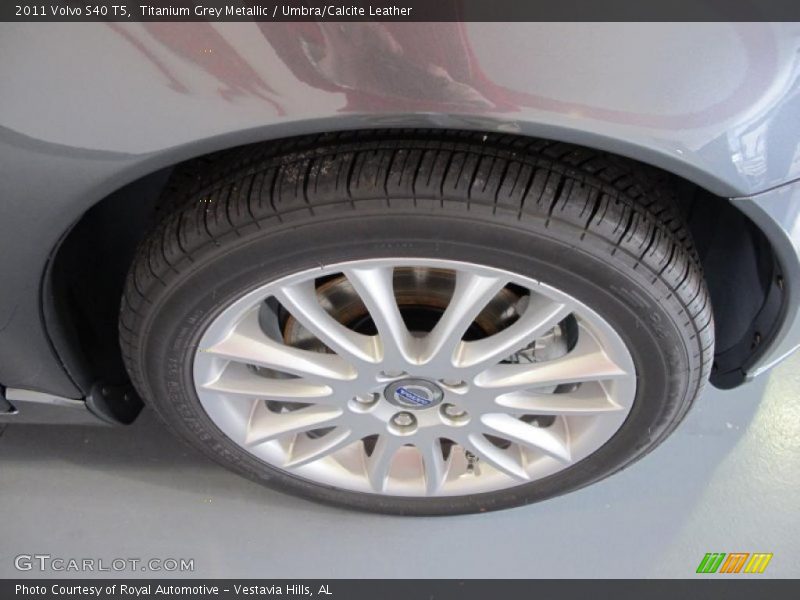 Titanium Grey Metallic / Umbra/Calcite Leather 2011 Volvo S40 T5