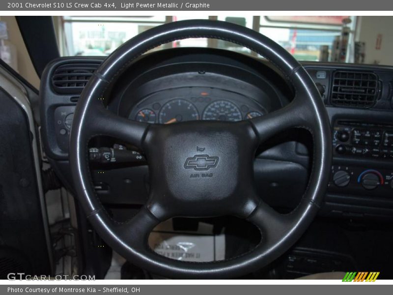  2001 S10 LS Crew Cab 4x4 Steering Wheel