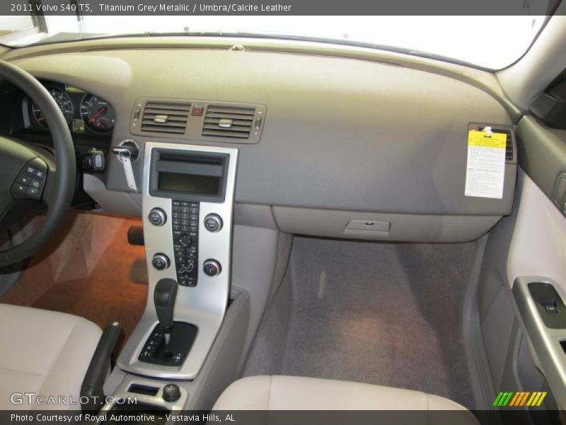 Titanium Grey Metallic / Umbra/Calcite Leather 2011 Volvo S40 T5